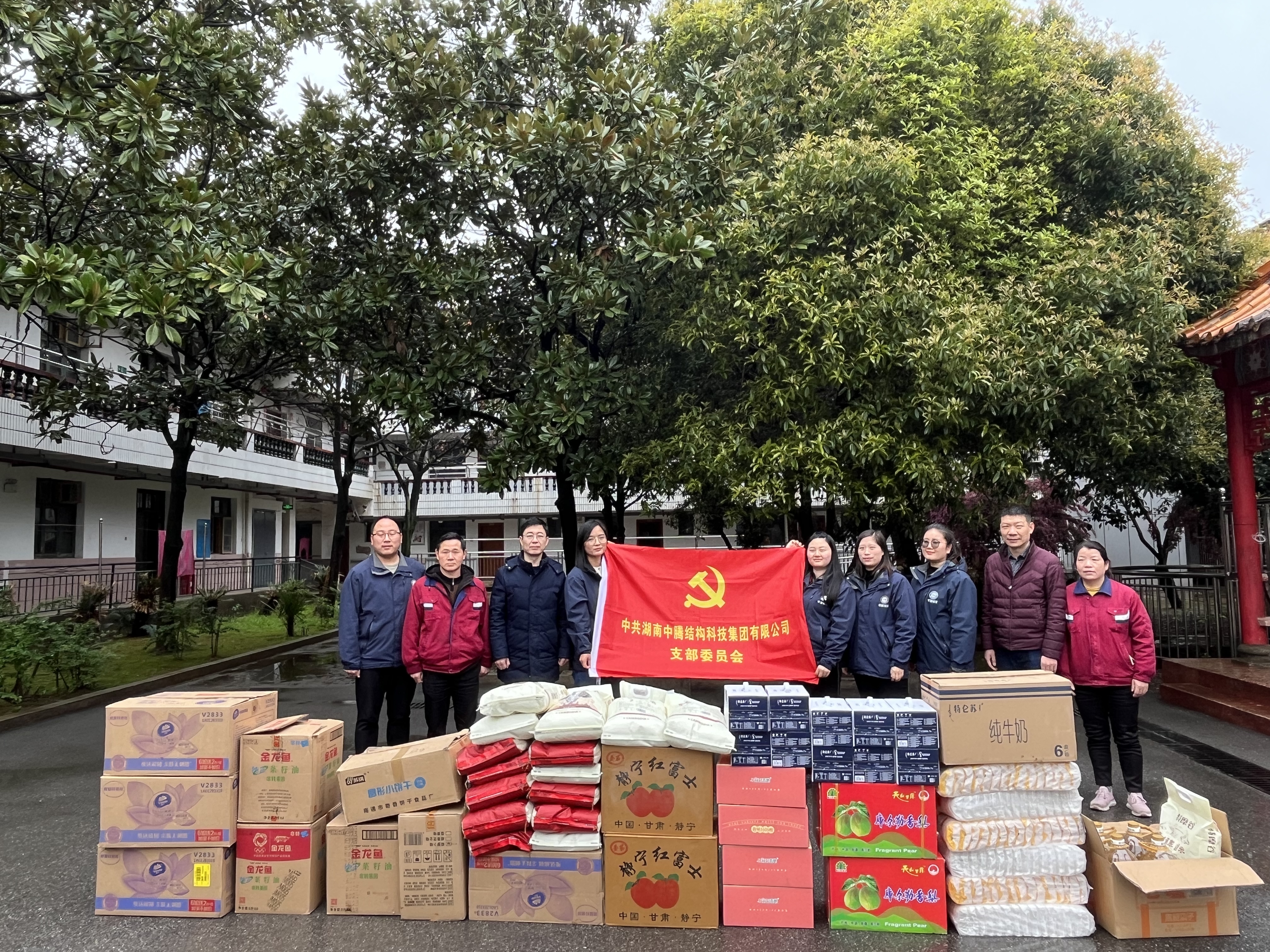 傳承中華美德，弘揚(yáng)敬老文化